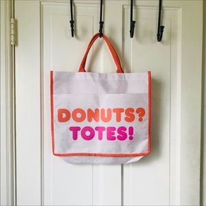 Dunkin’ beach tote